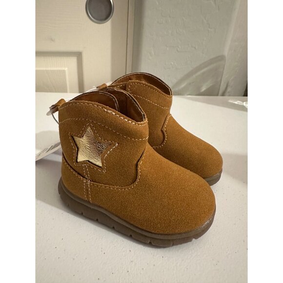 Carter’s Baby Faux suede Boots size 4T NWT - Picture 2 of 6